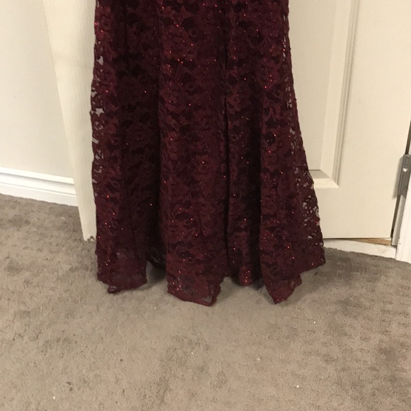 Evening gown Burgundy in color - Picture 3 of 6